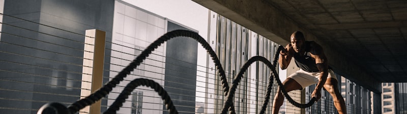 世界杯经典进球瞬间回放 - 球员凌空抽射破门